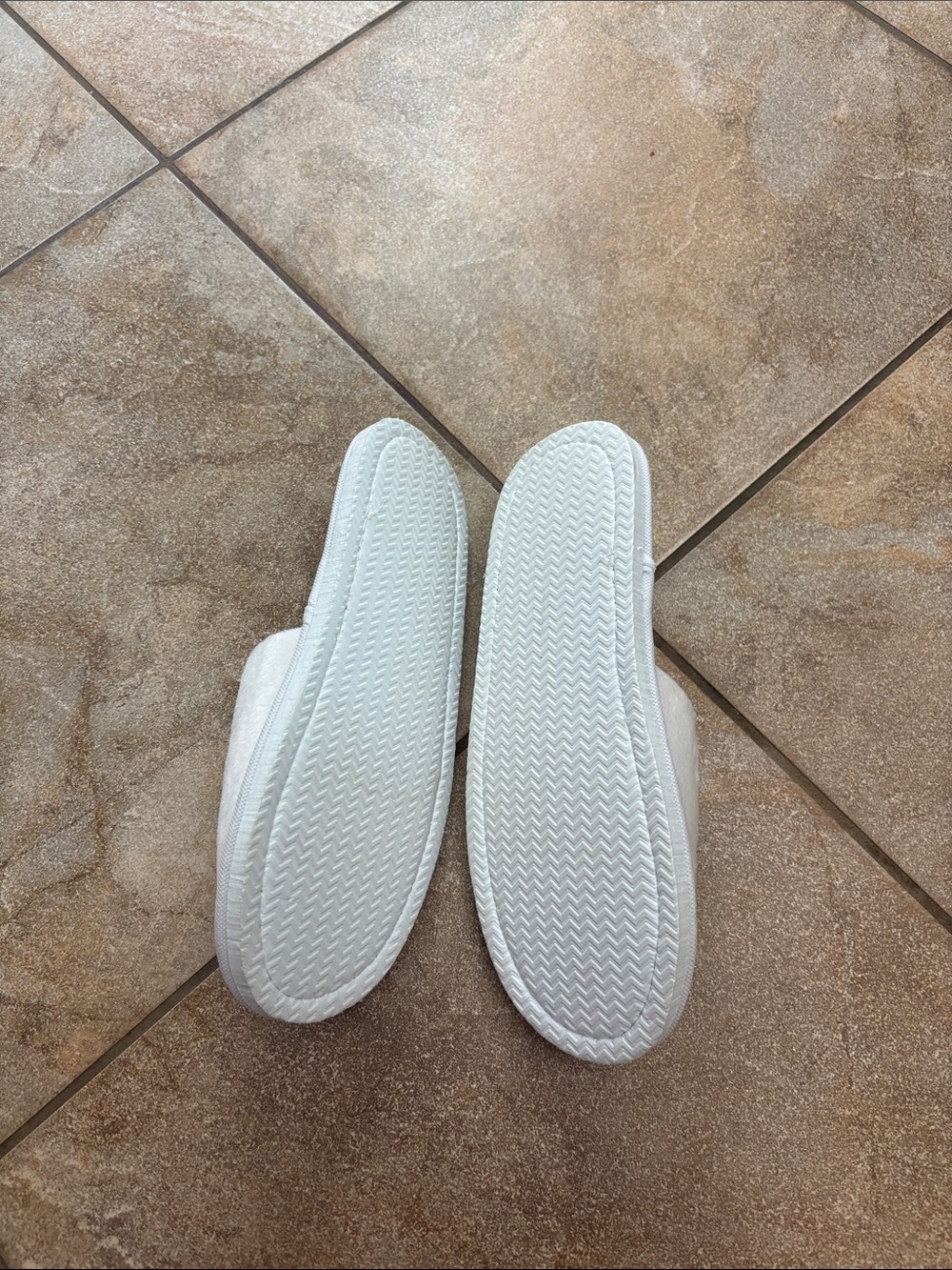 White Embroidered Logo Spa Slippers - Picture 2 of 2
